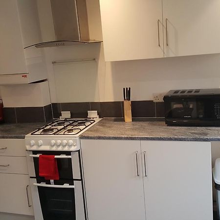 Vetrelax Basildon Newly Refurbished 3Bed House Aparthotel Exterior photo