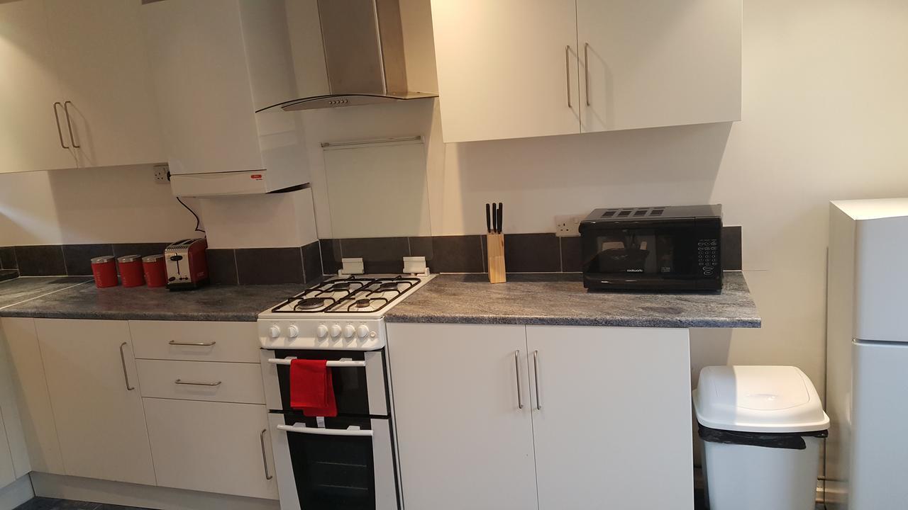 Vetrelax Basildon Newly Refurbished 3Bed House Aparthotel Exterior photo