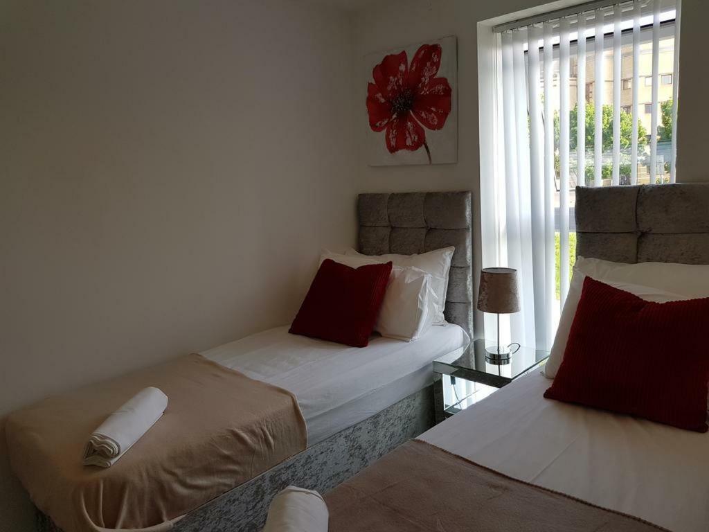 Vetrelax Basildon Newly Refurbished 3Bed House Aparthotel Exterior photo